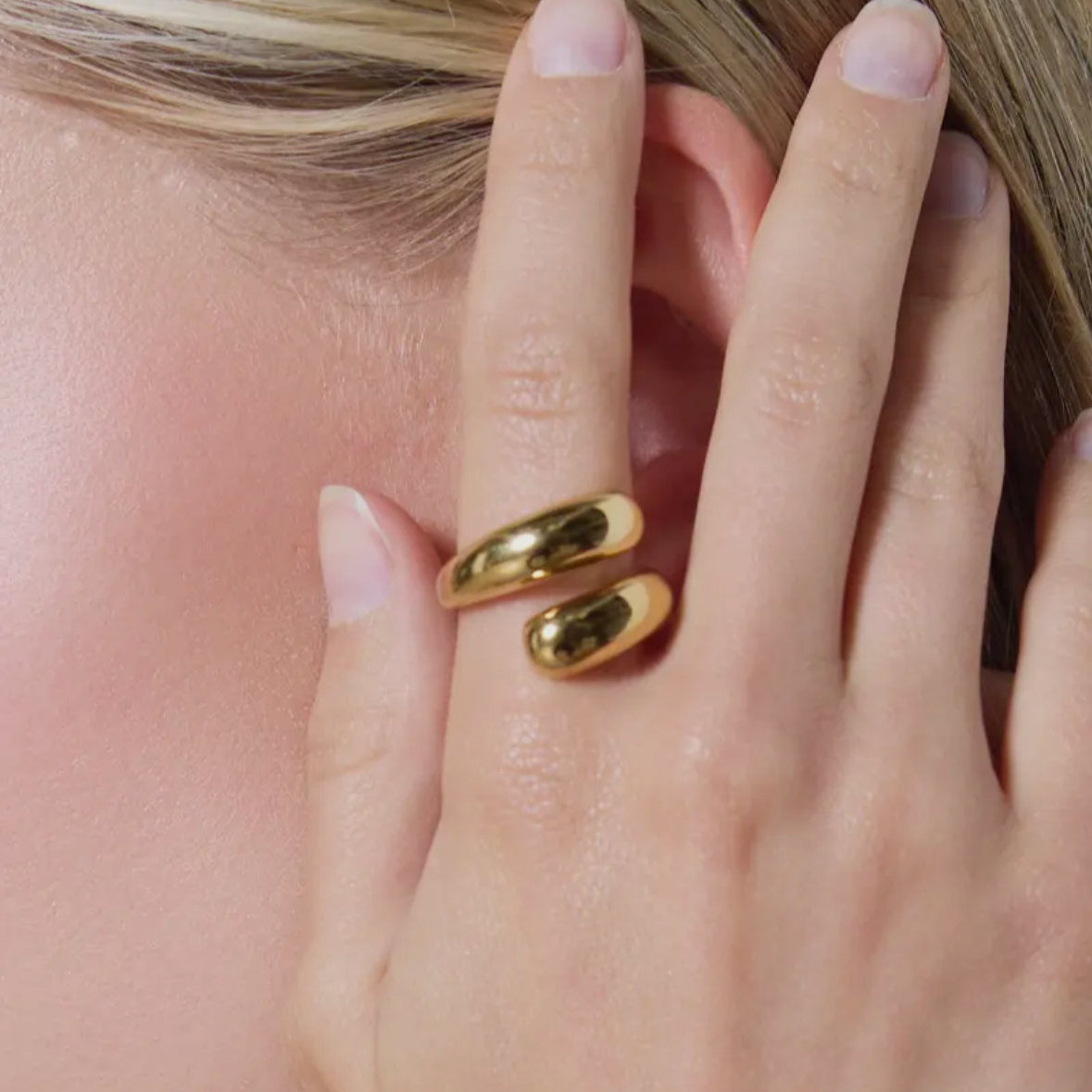 MADDIE Ring